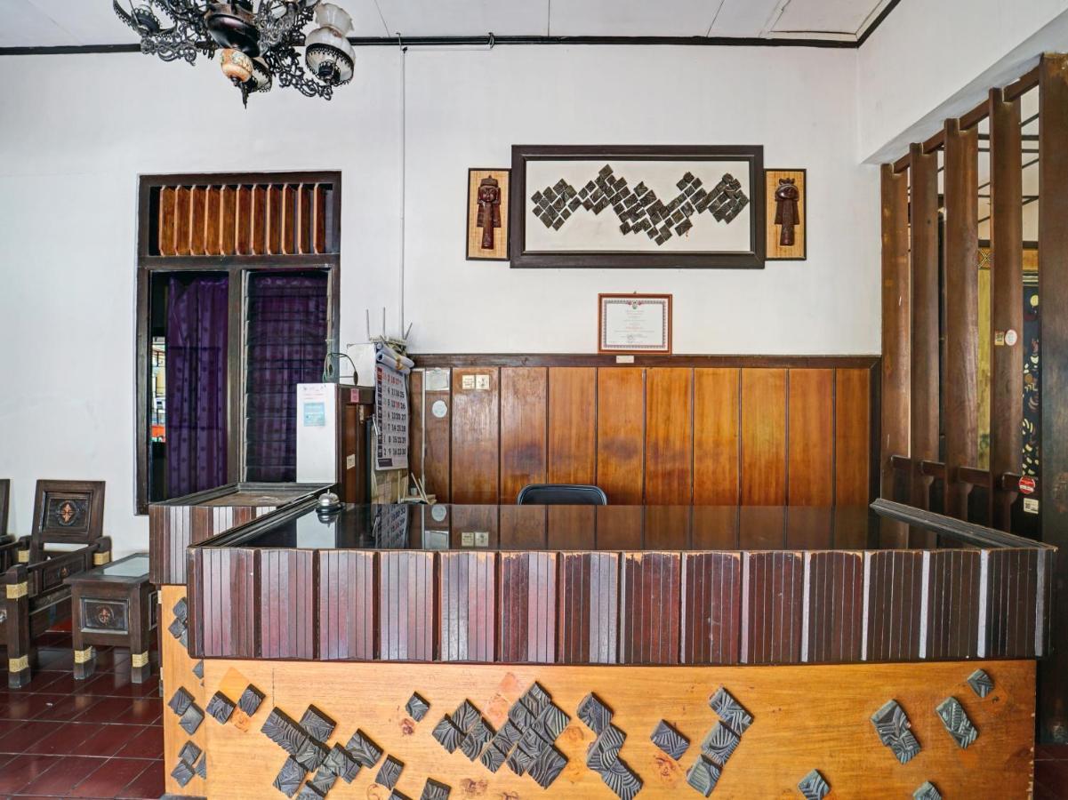 Oyo 90676 Oryza Hotel Yogyakarta Exteriör bild
