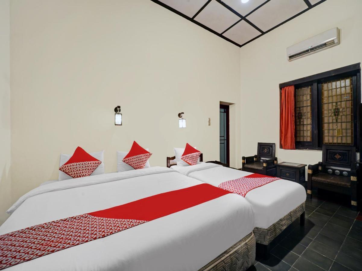 Oyo 90676 Oryza Hotel Yogyakarta Exteriör bild