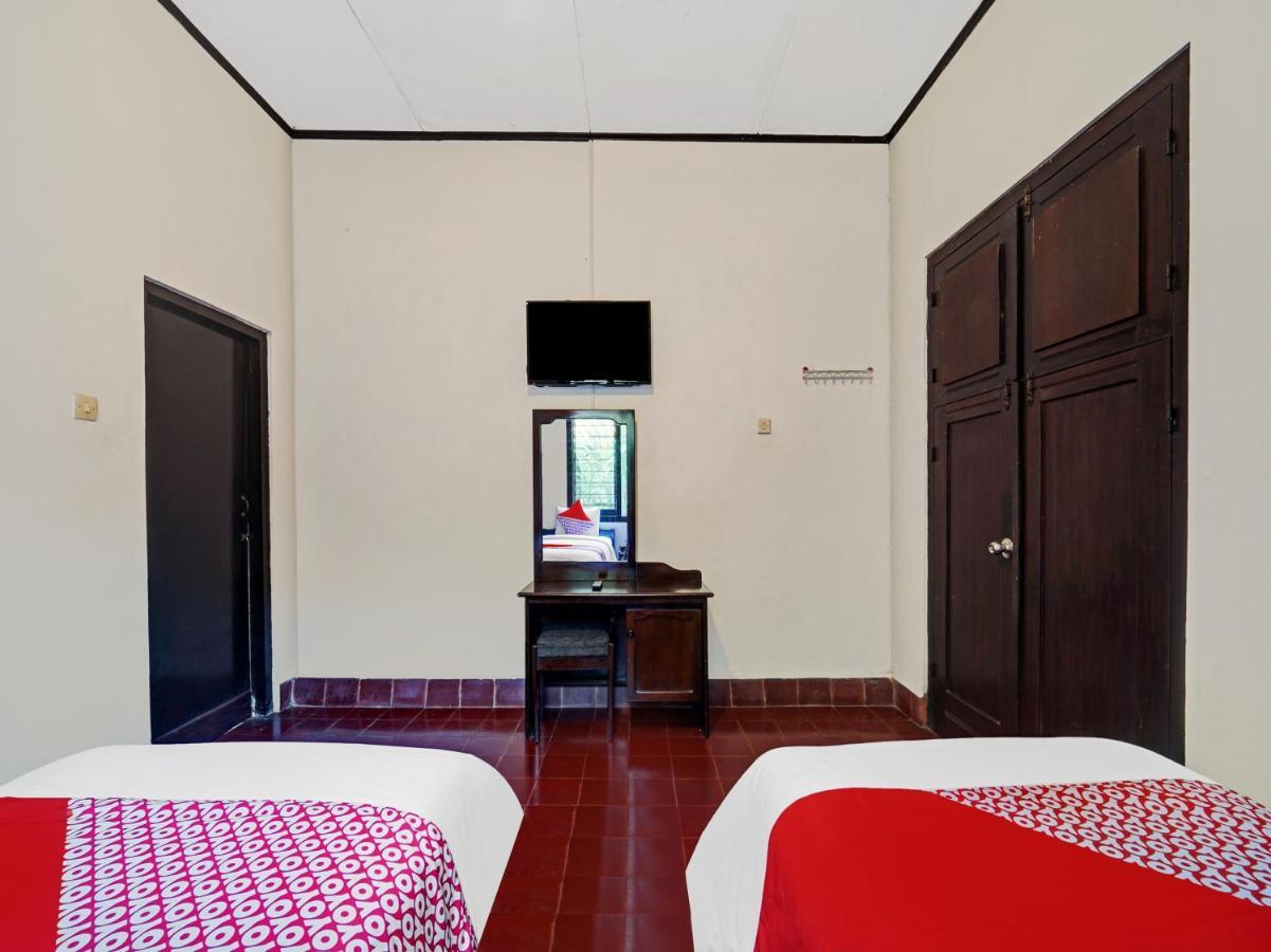 Oyo 90676 Oryza Hotel Yogyakarta Exteriör bild