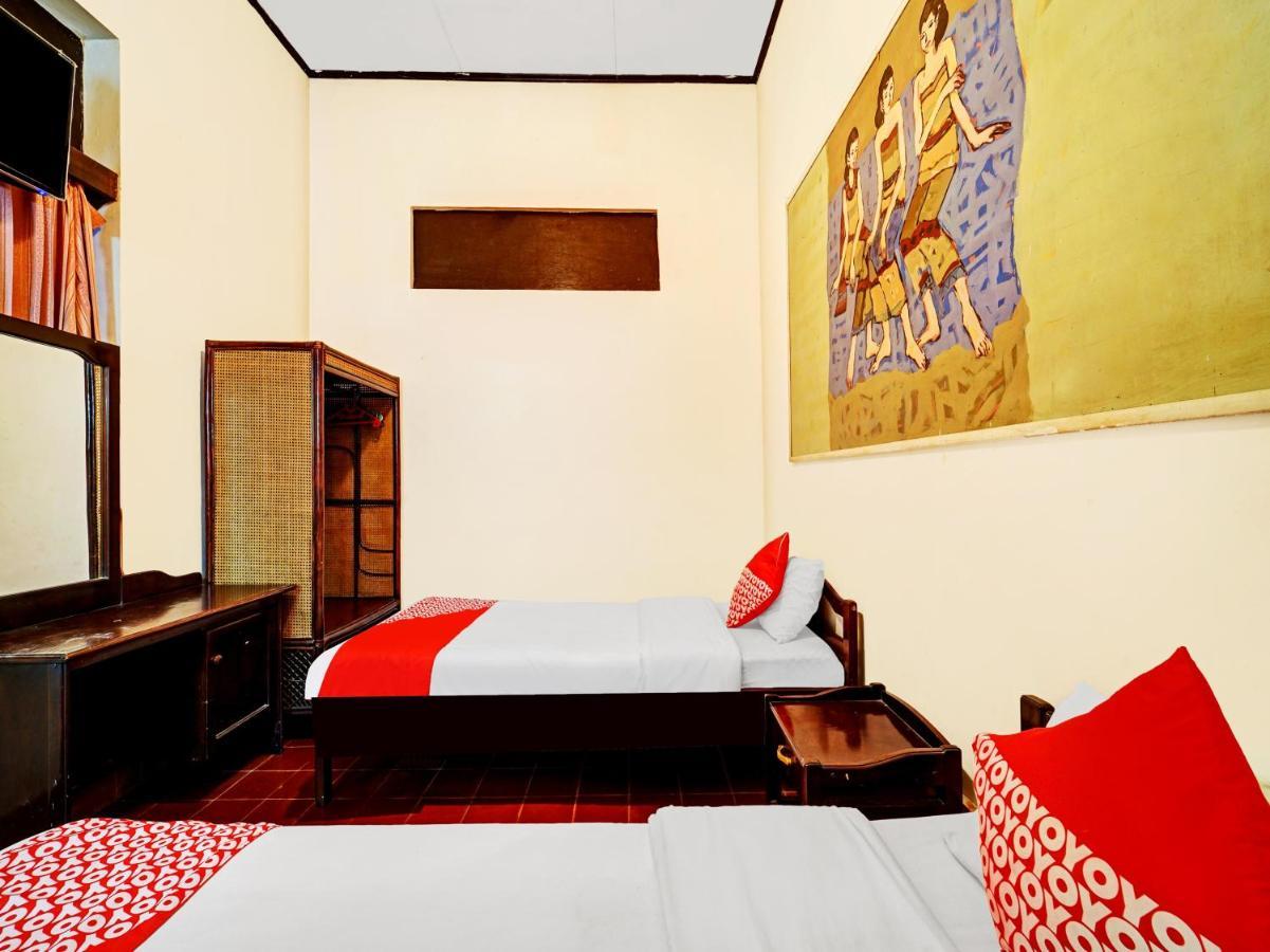 Oyo 90676 Oryza Hotel Yogyakarta Exteriör bild