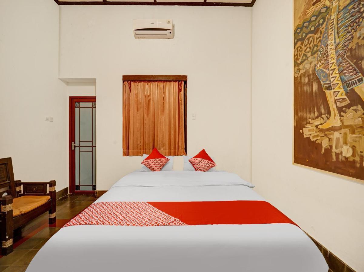 Oyo 90676 Oryza Hotel Yogyakarta Exteriör bild